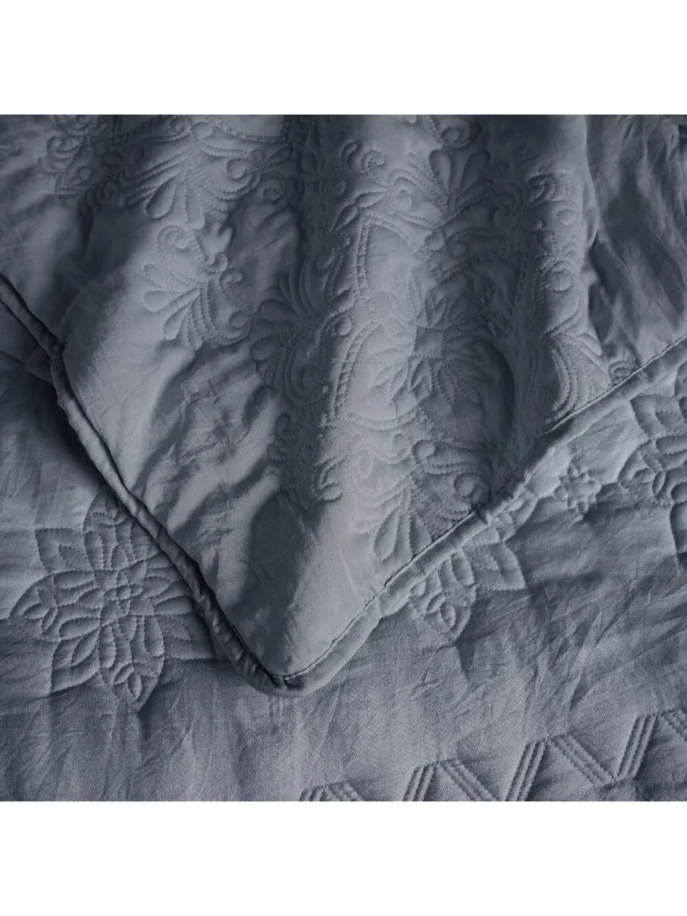 Boho Blue California King Quilt Set - Oversized Floral Lightweight Bedspread, 3